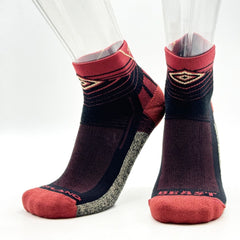 跑山獸 COOLMAX 運動襪 深色