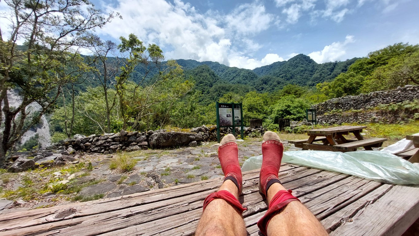 跑山獸 羊毛登山襪